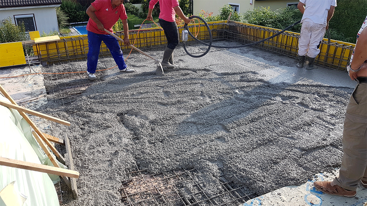 Errichtung der Zwischendecke aus Beton