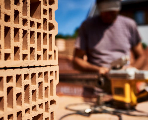 Detail Ansicht der beim Hausbau verwendeten hochqualitativen Ziegel