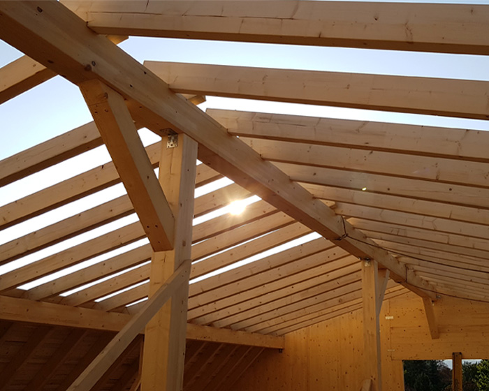 Holzbalken Dachstuhl Hausaufstockung